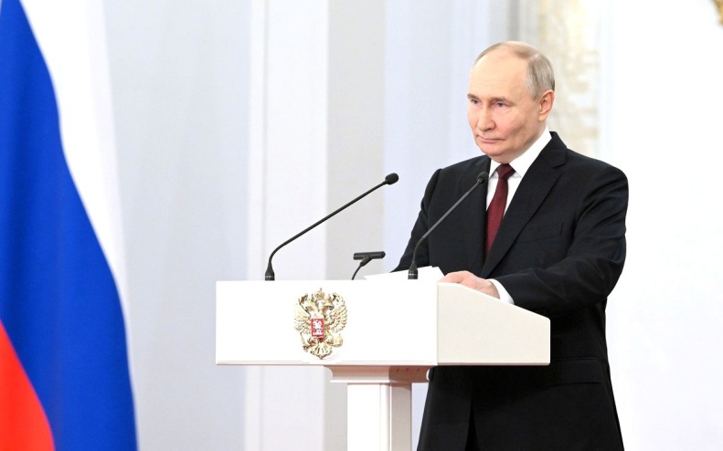 ვლადიმერ პუტინი აბას არაღჩის – ვხედავთ, როგორ მამაცურად და გმირულად იბრძვის ირანელი ხალხი დამოუკიდებლობისა და სუვერენიტეტისთვის