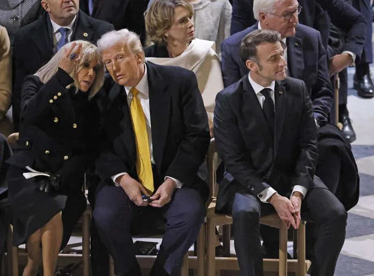 “ვურეკავ მაკრონს. რომელსაც ცოლი ძალიან ცუდად ექცევა” – რას ამბობს დონალდ ტრამპი ემანუელ მაკრონის შესახებ