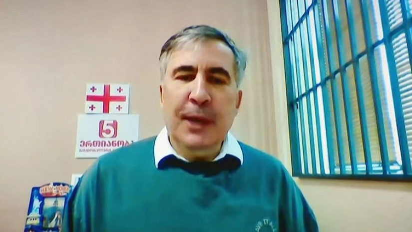 Михаил Саакашвили — Сейчас, когда диктатор уже открыто намеревается назначить своего сына премьером и забетонировать династическое правление, какое время для разборок прошлого? Либо мы будем вместе, либо нас вообще не будет!