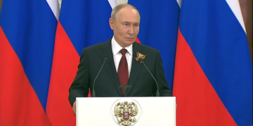 Путин поздравил ветеранов и народ Грузии с Днем Победы